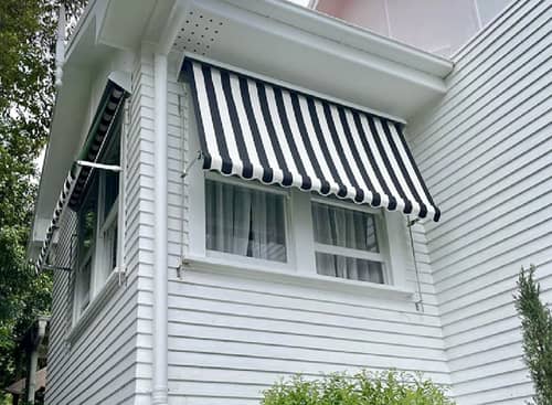 Automatic Awnings 27